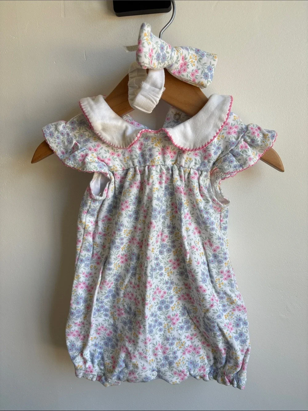 Floral Ruffle Collar Romper - Picture 1 of 5